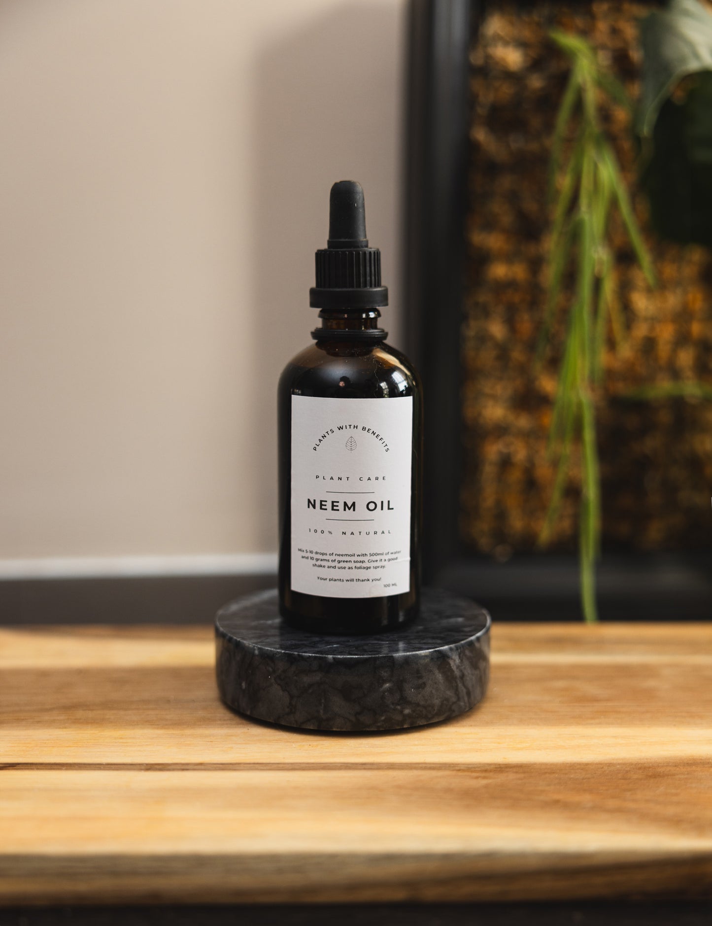 100% Neem oil - PLANTS WITH BENEFITS